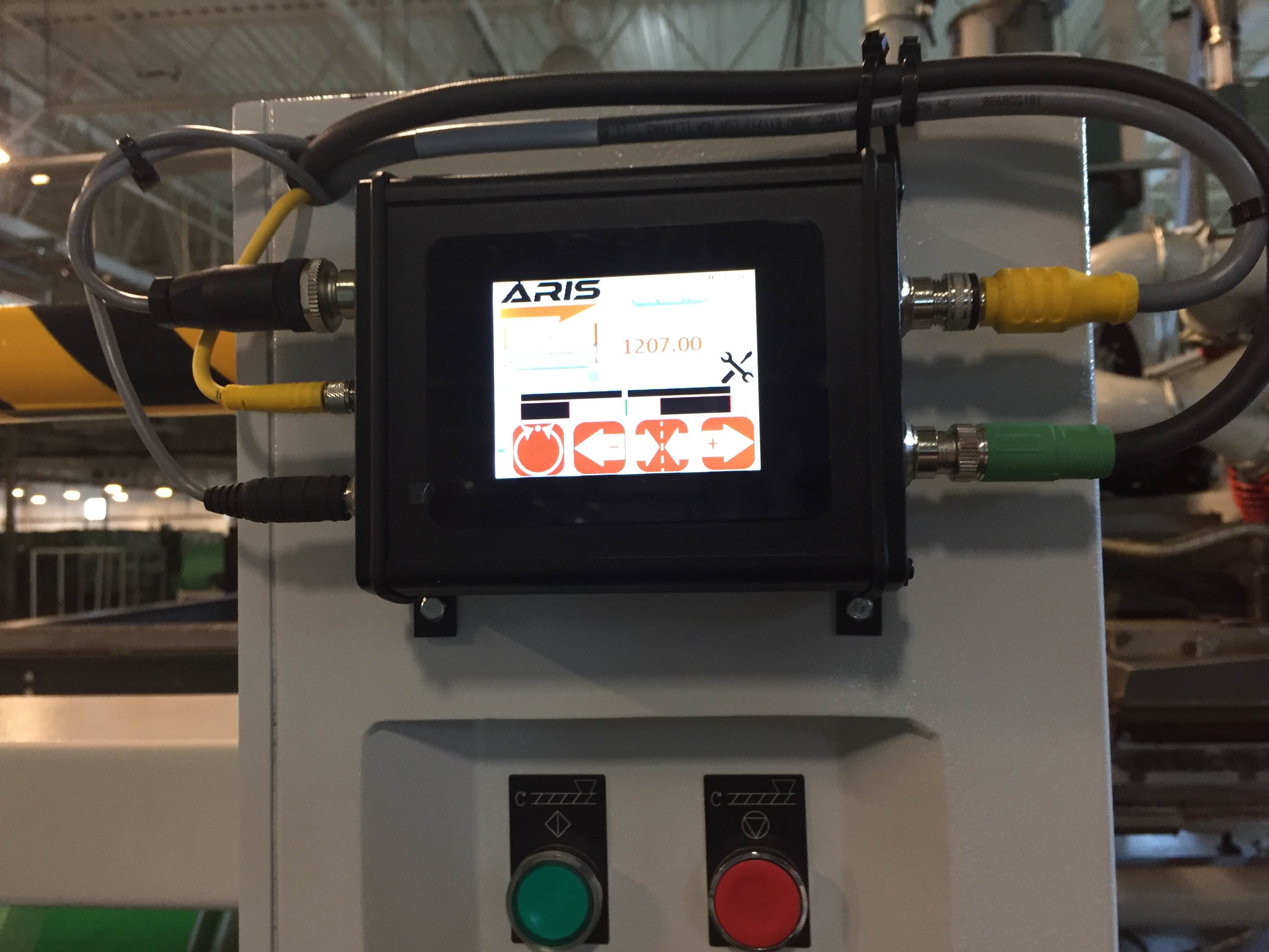 Width measurement system with contrast sensors