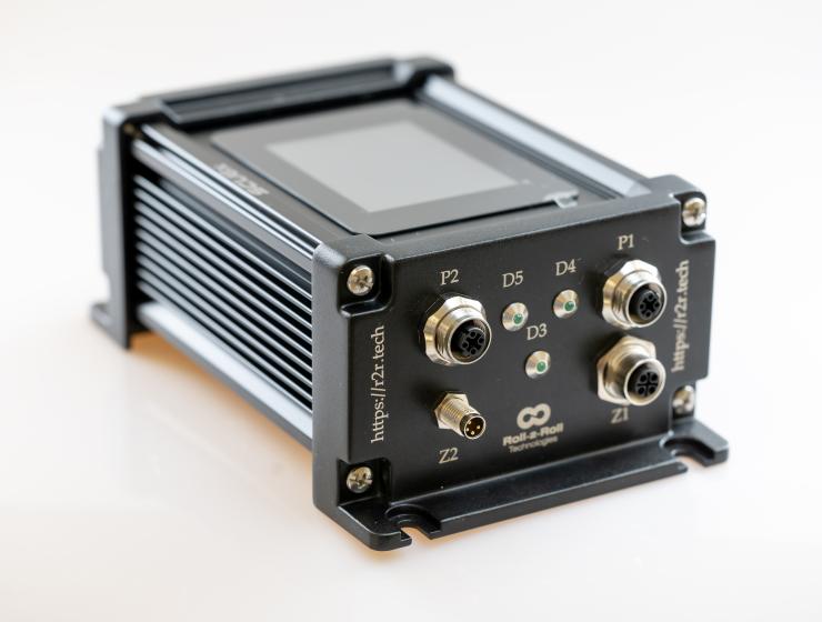SCU6x Controller with sensor for web guiding, web width measurement, etc.